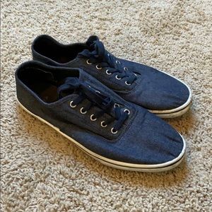 H&M canvas shoes